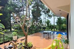 Vila Kawasan Lembang, Luas 225m2m², Lingkungan Nyaman Vila Kawasan Lembang, Luas 225m2m², Lingkungan Nyaman