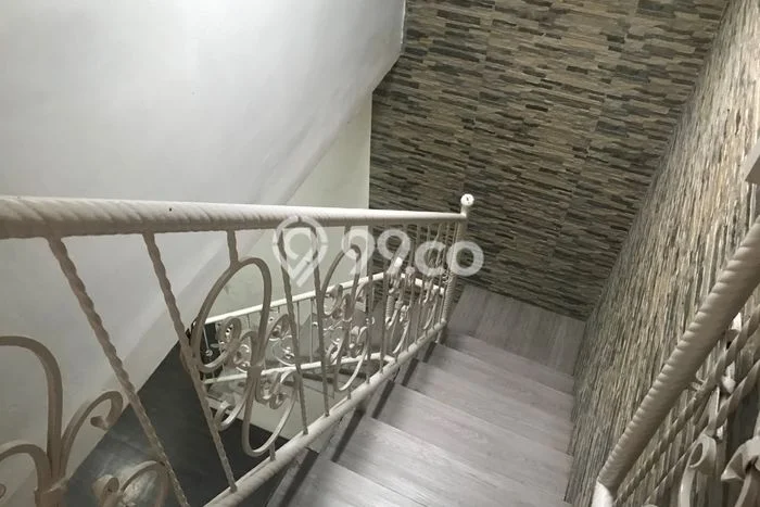 Rumah Kontrakan Bandung LT 120m2 LB 110m2 Area Pasteur Rumah Kontrakan Bandung LT 120m2 LB 110m2 Area Pasteur