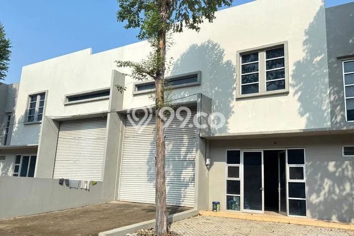 Disewakan Gudang komersial di BSD luas bangunan 230m2 Disewakan Gudang komersial di BSD luas bangunan 230m2