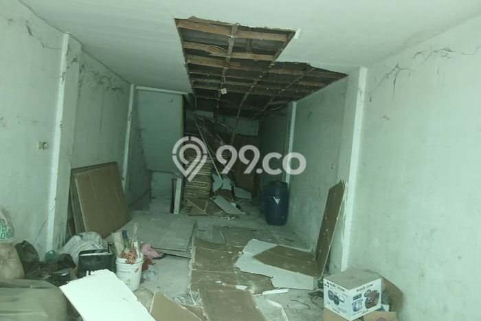 Ruko Strategis di , Luas 180m2m², Jalan Mainroad, Berkembang Ruko Strategis di , Luas 180m2m², Jalan Mainroad, Berkembang