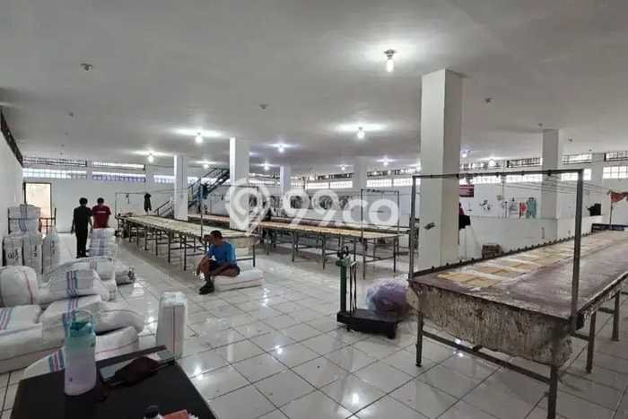Gudang di , Luas 1128m2m², Lokasi Premium Gudang di , Luas 1128m2m², Lokasi Premium