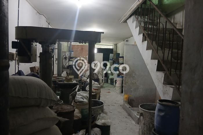 Ruko Strategis di , Luas 180m2m², Jalan Mainroad, Berkembang Ruko Strategis di , Luas 180m2m², Jalan Mainroad, Berkembang
