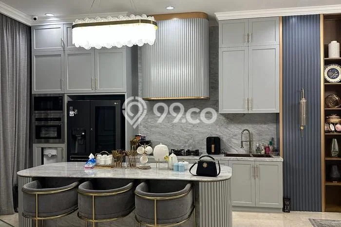 Dijual Rumah Premium dengan Fasilitas Sekitar Lengkap di Kembangan, Jakarta Barat Dijual Rumah Premium dengan Fasilitas Sekitar Lengkap di Kembangan, Jakarta Barat