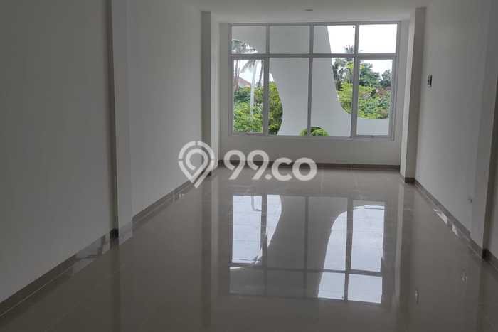 Ruko Dijual di Prime Area Jakarta Barat Luas 112m2 Ruko Dijual di Prime Area Jakarta Barat Luas 112m2