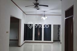 Rumah Cantik Siap Pakai Di Cakung Luas 200m2 Aman Rumah Cantik Siap Pakai Di Cakung Luas 200m2 Aman