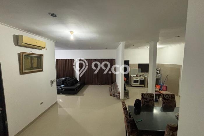 Disewakan! Rumah 4 Kamar Tidur &
5 Kamar Mandi di Jakarta Garden City, Jakarta Timur Disewakan! Rumah 4 Kamar Tidur &
5 Kamar Mandi di Jakarta Garden City, Jakarta Timur