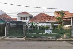 Siap Huni Rumah Mewah 3 Kamar di Sawahan Dekat ke Mana Pun Siap Huni Rumah Mewah 3 Kamar di Sawahan Dekat ke Mana Pun