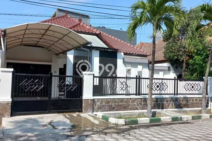 Disewakan Rumah Murah di Kedung Baruk Surabaya Punya 4 Kamar Tidur Disewakan Rumah Murah di Kedung Baruk Surabaya Punya 4 Kamar Tidur