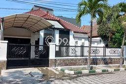 Disewakan Rumah Murah di Kedung Baruk Surabaya Punya 4 Kamar Tidur Disewakan Rumah Murah di Kedung Baruk Surabaya Punya 4 Kamar Tidur