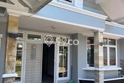 Disewakan Rumah Murah di Kedung Baruk Surabaya dengan 3 KT Disewakan Rumah Murah di Kedung Baruk Surabaya dengan 3 KT