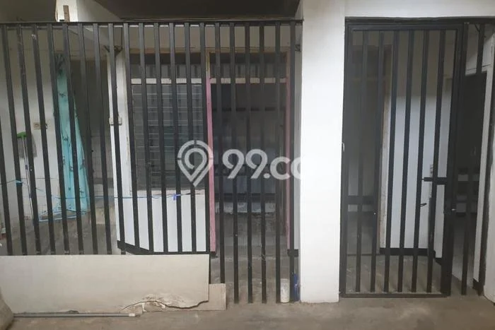 UNIT SPESIAL! Rumah area Semolowaru, 2 KM, Dekat Fasilitas, Luas 200m2m² Bangunan 250m2m² UNIT SPESIAL! Rumah area Semolowaru, 2 KM, Dekat Fasilitas, Luas 200m2m² Bangunan 250m2m²