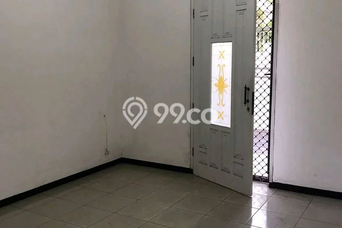 Dijual Murah Rumah dengan 2 Kamar Tidur dan 2 Kamar Mandi di Kawasan Kenjeran, Surabaya Dijual Murah Rumah dengan 2 Kamar Tidur dan 2 Kamar Mandi di Kawasan Kenjeran, Surabaya
