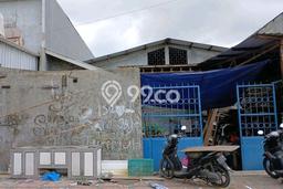 Unit Gudang Dijual di Surabaya LT 384m2 & LB 384m2 Unit Gudang Dijual di Surabaya LT 384m2 & LB 384m2