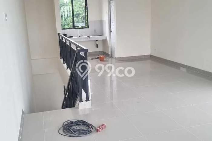 Disewakan Ruko di Kawasan Ramai Gading Serpong Luas 135m2 Disewakan Ruko di Kawasan Ramai Gading Serpong Luas 135m2