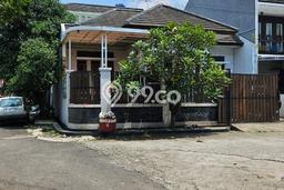 Lokasi terbaik! Rumah siap huni dikontrakkan di Arcamanik LB 128m2 Lokasi terbaik! Rumah siap huni dikontrakkan di Arcamanik LB 128m2