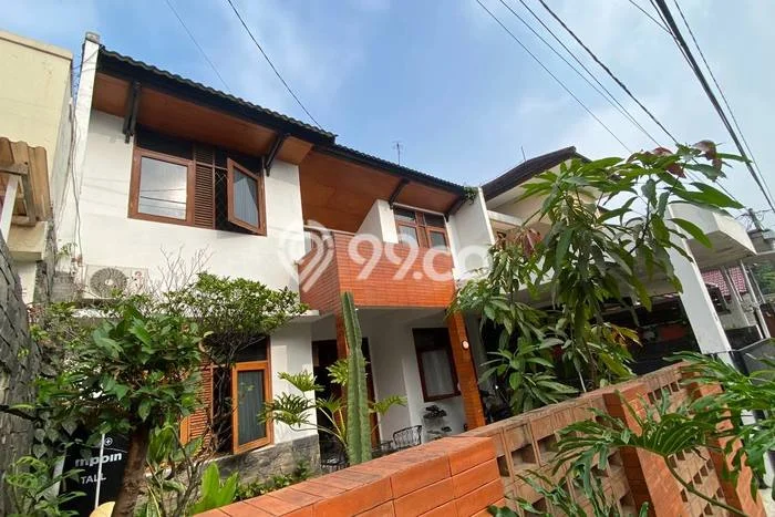 Dijual Rumah 6 Kamar Lokasi Strategis Nyaman dan Strategis di Antapani Dijual Rumah 6 Kamar Lokasi Strategis Nyaman dan Strategis di Antapani