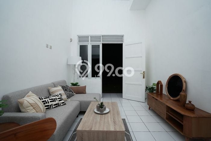 Rumah Luas Asri 2 KT Siap Huni di Gading Serpong Tangerang Rumah Luas Asri 2 KT Siap Huni di Gading Serpong Tangerang