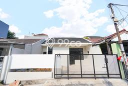 Rumah lokasi Bintaro, Tangerang Selatan, Luas 112m² LB 72m² Rumah lokasi Bintaro, Tangerang Selatan, Luas 112m² LB 72m²