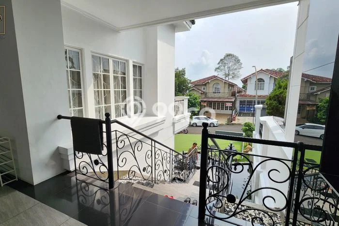 Ready to Use! Premium House LT 600m2 Desain Modern di Sentul City Ready to Use! Premium House LT 600m2 Desain Modern di Sentul City