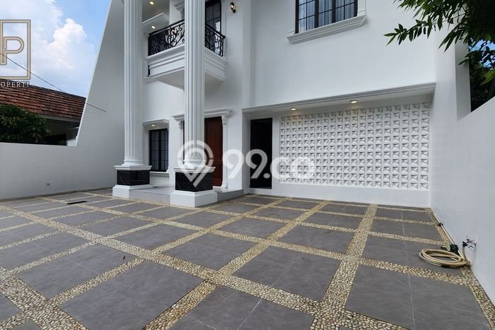 Rumah Luxury Modern Tanpa Renovasi di Sentul City Bogor Rumah Luxury Modern Tanpa Renovasi di Sentul City Bogor