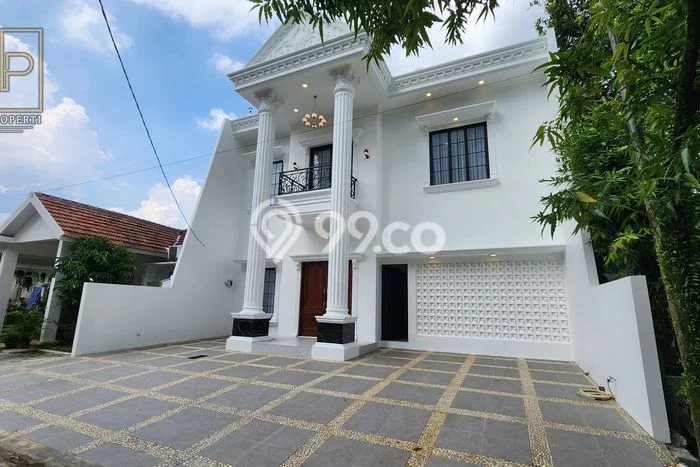 Rumah Luxury Modern Tanpa Renovasi di Sentul City Bogor Rumah Luxury Modern Tanpa Renovasi di Sentul City Bogor