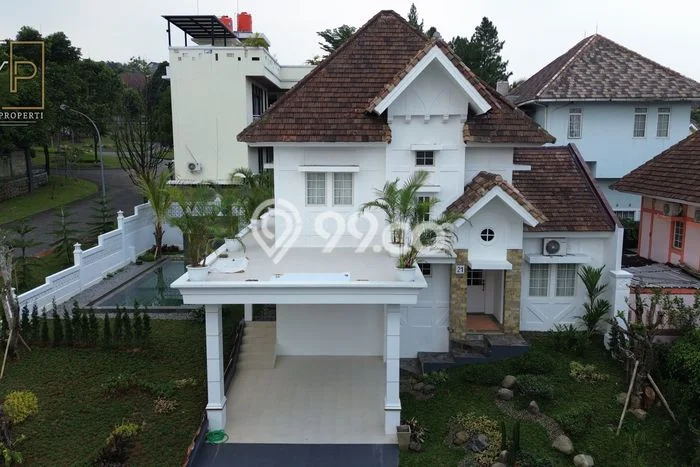 Ready to Use! Luxury House LT 333m2 Desain Modern di Sentul City Ready to Use! Luxury House LT 333m2 Desain Modern di Sentul City