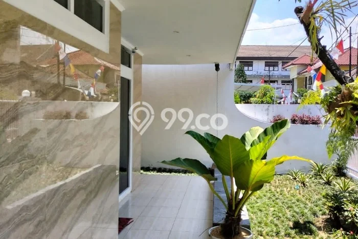 For Sale! Premium House LT 180m2 Desain Modern di Burangrang For Sale! Premium House LT 180m2 Desain Modern di Burangrang
