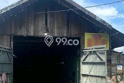 Area Ramai! Gudang Dijual di Pakal untuk Bisnis Luas Bangunan 1937m2 Area Ramai! Gudang Dijual di Pakal untuk Bisnis Luas Bangunan 1937m2
