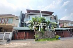 Best Deal Hunian Mewah Ideal dan Luas di Wiyung, Surabaya Best Deal Hunian Mewah Ideal dan Luas di Wiyung, Surabaya