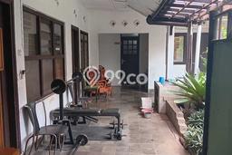 For Sale! Luxury House LT 521m2 Desain Elegan di Burangrang For Sale! Luxury House LT 521m2 Desain Elegan di Burangrang