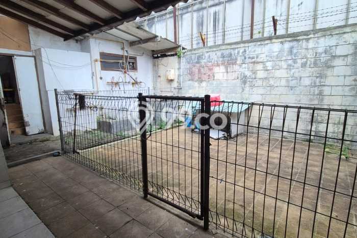 Unit Komersial Dijual di Bandung LT 588m2 & LB 500m2 Unit Komersial Dijual di Bandung LT 588m2 & LB 500m2