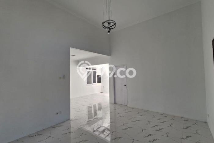 DIJUAL CEPAT! Rumah Modern area Kota Baru Parahyangan, Bandung, LT 192m² LB 84m² BISA KPR! DIJUAL CEPAT! Rumah Modern area Kota Baru Parahyangan, Bandung, LT 192m² LB 84m² BISA KPR!