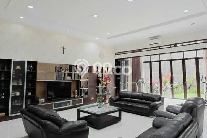 Dijual Rumah Luas Megah Dengan View Cantik di Mekar Wangi, Bandung Dijual Rumah Luas Megah Dengan View Cantik di Mekar Wangi, Bandung
