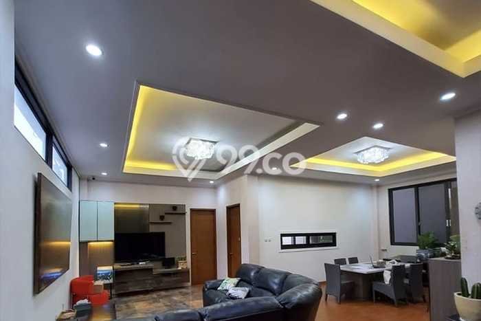 Ready to Use! Luxury House LT 387m2 Desain Modern di Setra Sari Ready to Use! Luxury House LT 387m2 Desain Modern di Setra Sari