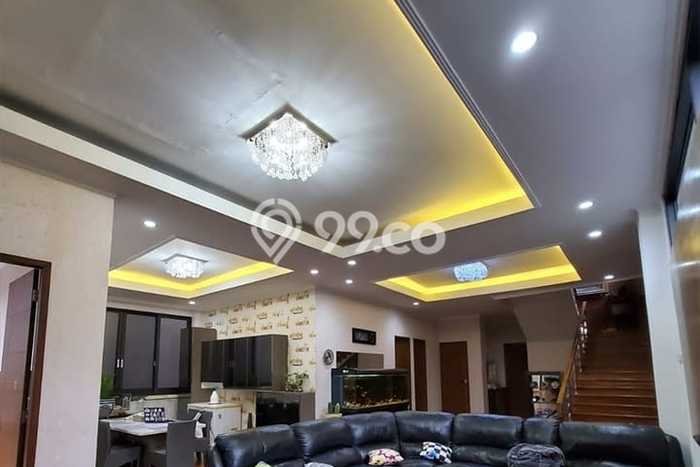 Ready to Use! Luxury House LT 387m2 Desain Modern di Setra Sari Ready to Use! Luxury House LT 387m2 Desain Modern di Setra Sari