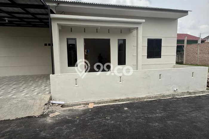 For Sale Rumah 3 Kamar Lokasi Ideal Bagus dan Strategis di Medan Sunggal For Sale Rumah 3 Kamar Lokasi Ideal Bagus dan Strategis di Medan Sunggal