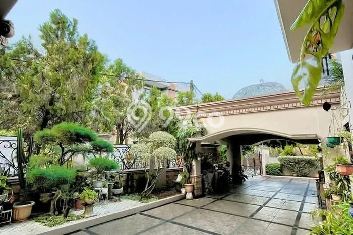 Dijual Rumah Mewah Megah Dengan View Eksklusif di Lebak Bulus, Jakarta Selatan Dijual Rumah Mewah Megah Dengan View Eksklusif di Lebak Bulus, Jakarta Selatan