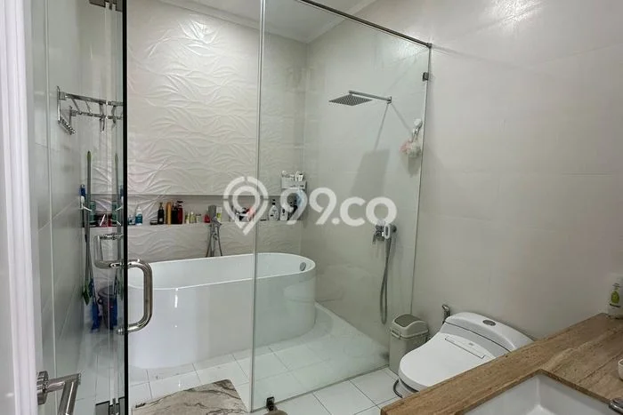 Rumah Eksklusif Siap Huni LT 108m2 di Cengkareng, Jakarta Barat Rumah Eksklusif Siap Huni LT 108m2 di Cengkareng, Jakarta Barat
