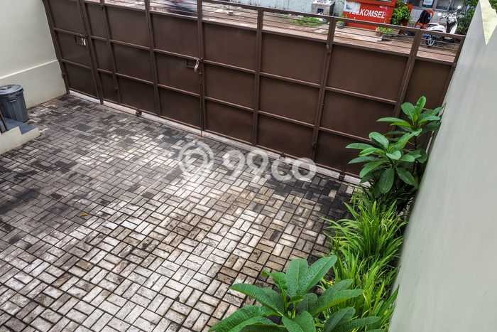 Rumah Kost untuk Dijual di Kemanggisan Punya 20 Kamar Rumah Kost untuk Dijual di Kemanggisan Punya 20 Kamar