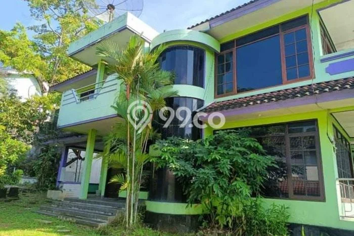 For Sale Rumah 9 Kamar Lokasi Ideal Bagus dan Strategis di Trawas For Sale Rumah 9 Kamar Lokasi Ideal Bagus dan Strategis di Trawas