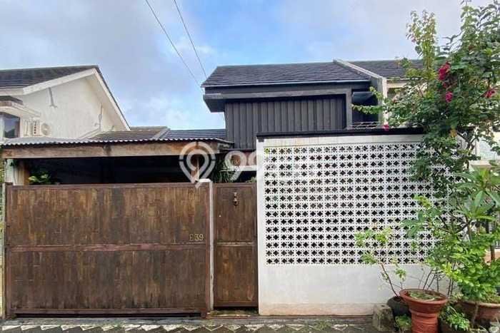 Hunian Cantik Minimalis Lb 82m2 di Rungkut, Surabaya Hunian Cantik Minimalis Lb 82m2 di Rungkut, Surabaya