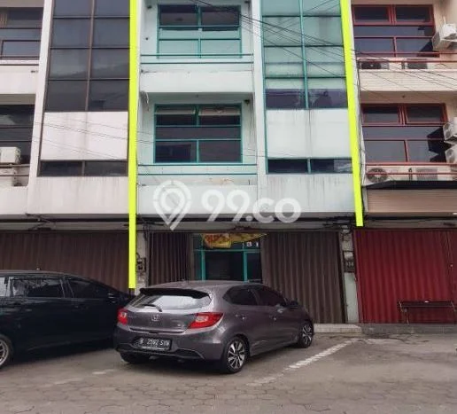 Ruko Dijual di Jakarta Selatan LT 88m2 & LB 352m2 Lokasi Terbaik! Ruko Dijual di Jakarta Selatan LT 88m2 & LB 352m2 Lokasi Terbaik!