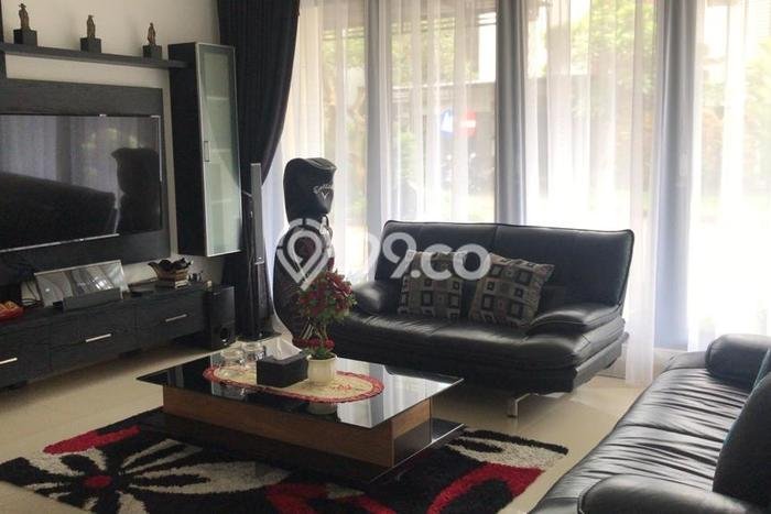 Rumah Elit LB 350m2 Siap Huni Desain Elegan di Pondok Labu, Jakarta Selatan Rumah Elit LB 350m2 Siap Huni Desain Elegan di Pondok Labu, Jakarta Selatan