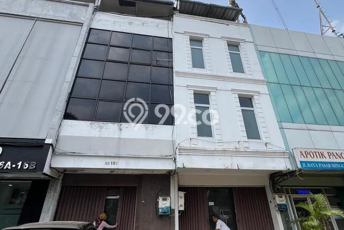 Ruko disewakan di Pancoran Jakarta Selatan dengan luas bangunan 85m2 Ruko disewakan di Pancoran Jakarta Selatan dengan luas bangunan 85m2