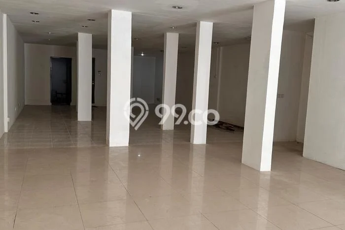 Disewakan Ruko komersial di Kebayoran Baru luas bangunan 280m2 Disewakan Ruko komersial di Kebayoran Baru luas bangunan 280m2