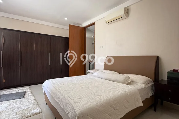 Jual Rumah Mewah Elegan Dengan View Cantik di Pangkalan Jati, Depok Jual Rumah Mewah Elegan Dengan View Cantik di Pangkalan Jati, Depok