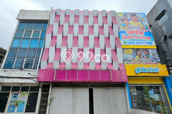 Unit Ruko Dijual di Jakarta Selatan LT 715m2 & LB 1000m2 Unit Ruko Dijual di Jakarta Selatan LT 715m2 & LB 1000m2