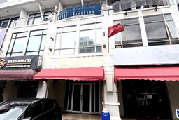 Disewakan Ruko di Kawasan Ramai Sudirman Luas 180m2 Disewakan Ruko di Kawasan Ramai Sudirman Luas 180m2