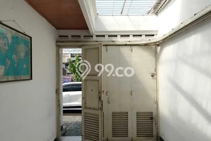 Ready to Use! Premium House LT 160m2 Desain Elegan di Bandung Kota Ready to Use! Premium House LT 160m2 Desain Elegan di Bandung Kota