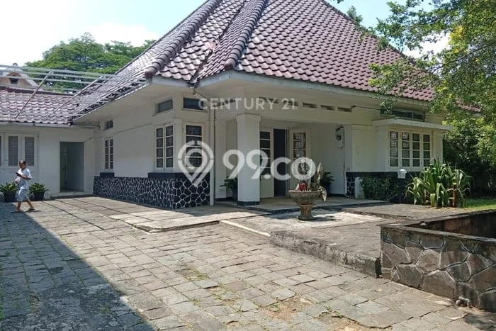 Dijual Rumah Premium dengan Fasilitas Sekitar Lengkap di Menteng, Jakarta Pusat Dijual Rumah Premium dengan Fasilitas Sekitar Lengkap di Menteng, Jakarta Pusat